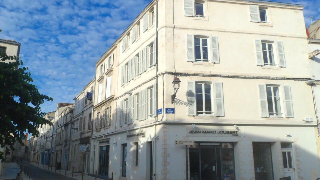 Les Halles 1 La Rochelle  Exterior photo